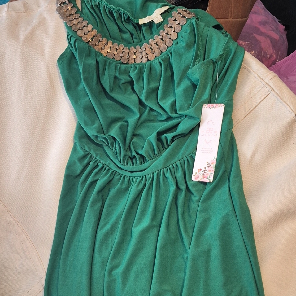 Elegant Green Midi Dress